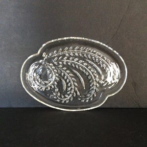 Federal Glass Homestead Snack Plate  Made In America Replacement Discontinued Heavy Pressed Glass VintageFindsFound