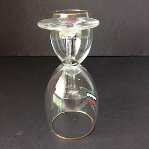 Set of 2 Vintage Heineken Lady Stemmed Beer Glasses VintageFindsFound bild 9