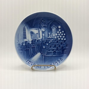 Bing & Grondahl Annual 1968 Christmas Plate - Christmas in Church - Made in Denmark Jule Aften 1968 VintageFindsFound Collectible