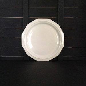 Pfaltzgraff Heritage White 10 5/8&quot; Dinner Plate Made in USA VintageFindsFound Created by George Briard Replacement