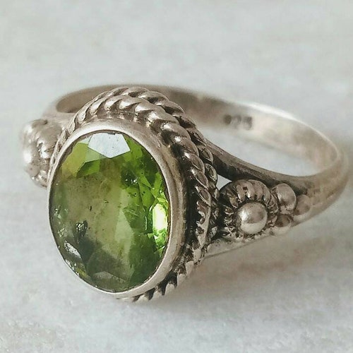 Peridot Ring Sterling Silver Ring Size 3 4 5 6 7 14 1516 - Etsy