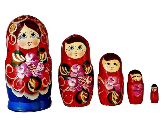 wooden matryoshka dolls