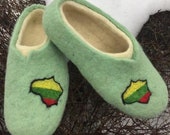 Felt felted wool slippers clogs house shoes mules woman 39 s men 39 s unisex animal face handmade using eco friendly wool