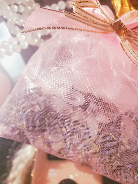Love Sachet, Self Love, Self Care, Love Drawing, Calming, Crystal Healing Sachet, Reiki, Mojo, Hippie, Boho, Lavender Sachet,