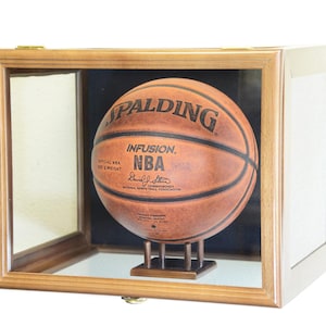 Basketball Display Case (Wall Mounting/Free Standing) w/ 98% UV Protection - Lockable
