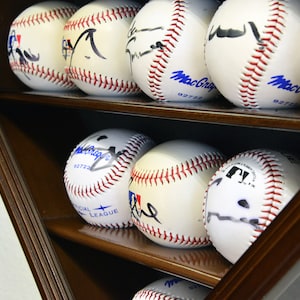 Acrylic Baseball Card Display Case, 8 Graded Card Display Frame