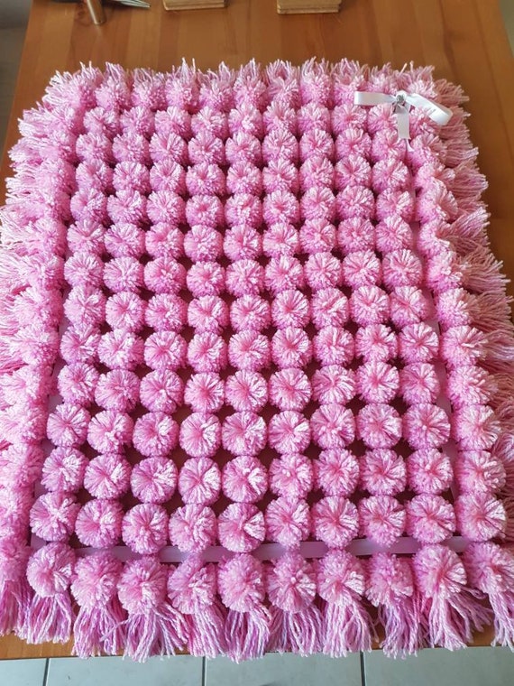 pom pom pram blanket