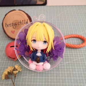 Decoración personalizada del bolso colgante de la bola del llavero de la figura del anime - basada en las fotos de los clientes