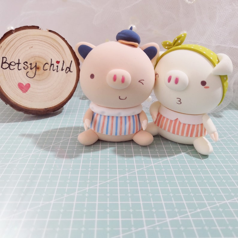 Wedding cake topper Cute Pigs wedding clay doll clay ring holder - Pigs bride and groom figurines personalized animals proposal clay figurine
