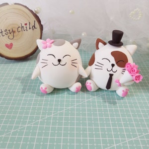 Cat Wedding cake toppers - Cute funny animal wedding topper clay figurine, engagement decoration