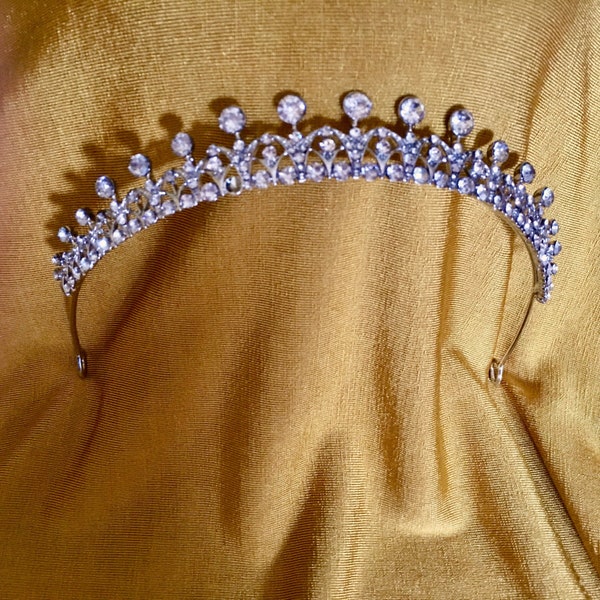 Regency Revival Rhinestone Tiara, 31cm/22cm wide X 2cm high. Jane Austen, Bridgerton, Marie Antoinette, Queen Charlotte and Weddings events