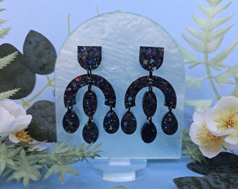 Holografische hangoorbellen – glitterkroonluchterstijl – retro statement sieraden