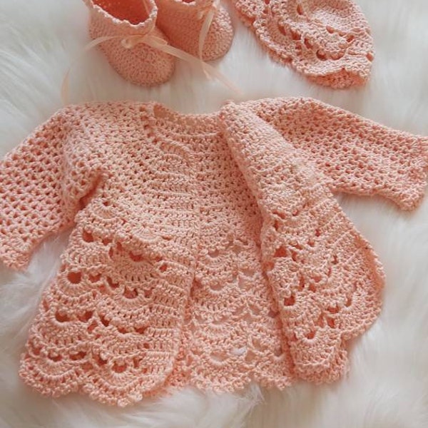 Coffret cadeau de naissance Chaussones aux crochet/Chapeau en crochet/Robe en crochet /Cadeau de baptêmes/Bébé/Robe cérémonie bébé