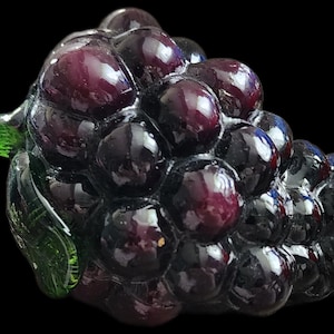 Vintage Art Glass Grapes - 6&quot;x4.5&quot; Display