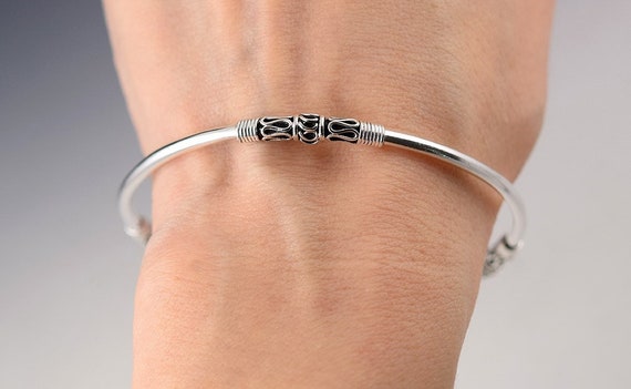 Modern silver bracelets deals