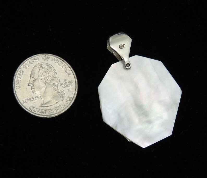 Vintage c1970/'s Sterling Silver and Mother of Pearl Shell Necklace Pendant or Charm