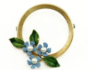 Vintage c1960 Gold Tone Enamel & Faux Pearl Flower Bouquet Brooch or Circle Pin