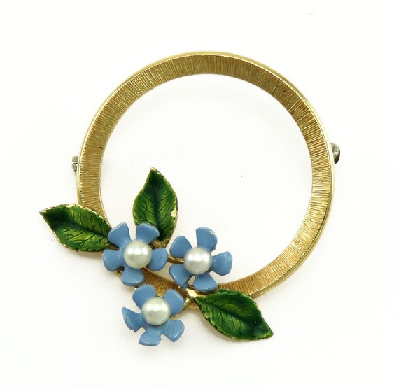 Vintage c1960 Gold Tone Enamel & Faux Pearl Flowe… - image 1