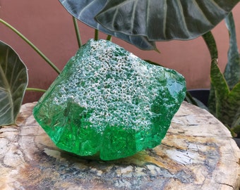 3,4 Kg Light emerald green andara crystals