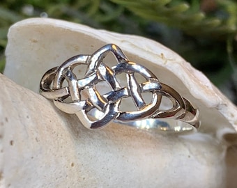 Celtic Knot Ring, Celtic Jewelry, Irish Jewelry, Ireland Jewelry, Trinity Knot Ring, Anniversary Gift, Promise Ring, Scottish Ring, Mom Gift