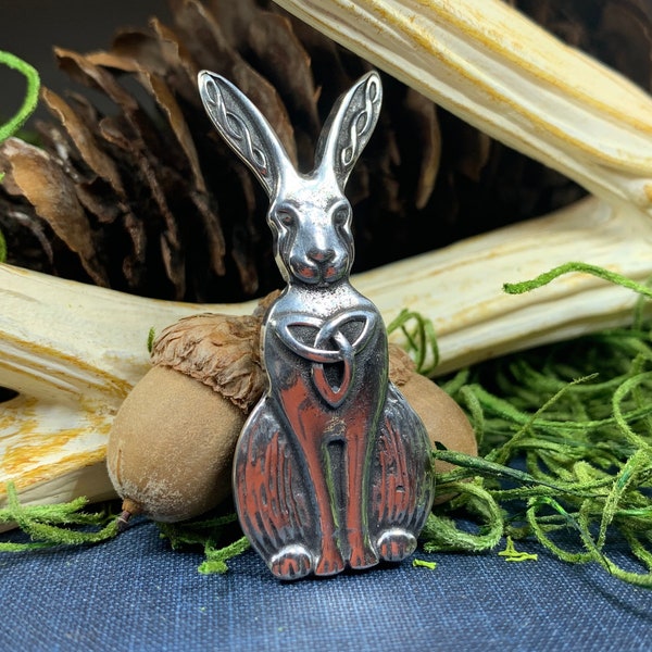 Rabbit Pin, Nature Jewelry, Trinity Knot Brooch, Mom Gift, Hare Brooch, Bunny Pin, Animal Jewelry, Celtic Brooch, Wiccan Jewelry, Wife Gift