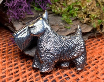 Dog Scottish Brooch, Dog Lover Gift, Scotland Jewelry, Dog Pin, Scarf Pin, Dog Lover Gift, Dog Jewelry, Scottish Terrier Gift, Scotland Pin