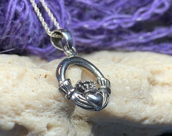 Claddagh Necklace, Celtic Jewelry, Heart Pendant, Ireland Jewelry, Gift for Her, Anniversary Gift, Friendship Gift, Girlfriend, Mother