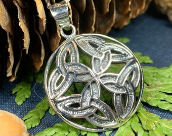 Mom Gift Girlfriend Gift Trinity Knot Jewelry Celtic Jewelry Celtic Crown Necklace Irish Jewelry Scotland Jewelry Ireland Gift