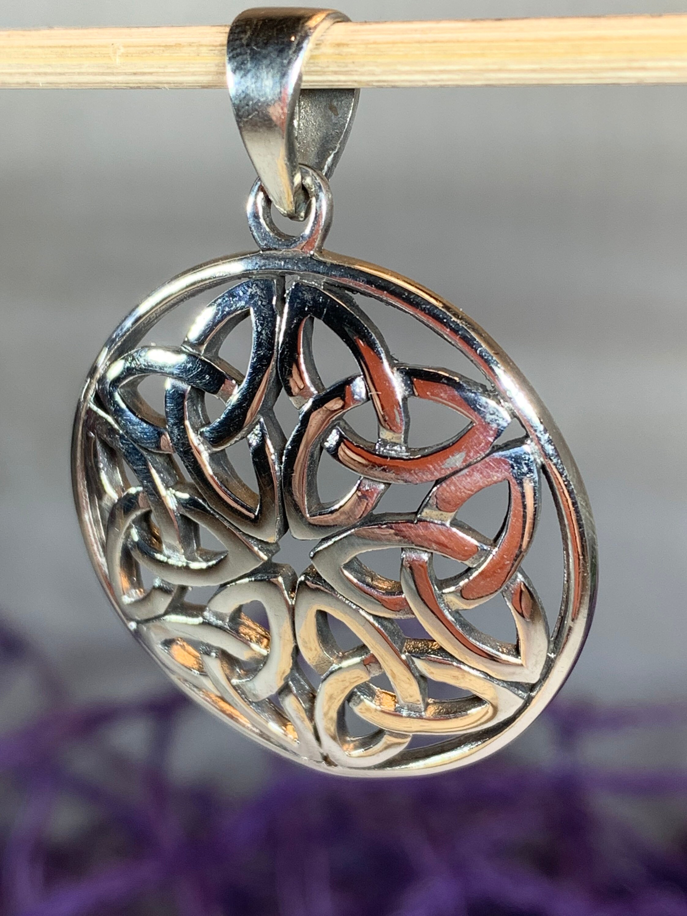 Trinity Knot Necklace, Celtic Knot Jewelry, Irish Jewelry, Scotland Jewelry, Triquetra Pendant
