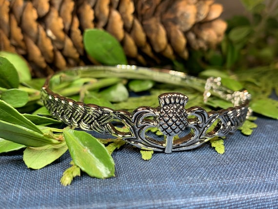 Celtic Trinity Knot Bracelet Cuff in Sterling Silver, Artisan Irish  Symbolic Bracelet, Silver Cuff Bracelet 925