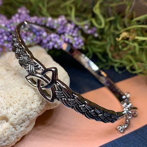 Trinity Knot Bracelet, Celtic Jewelry, Irish Jewelry, Wiccan Jewelry, Pagan Jewelry, Ireland Gift, Wife Gift, Mom Gift, Triquetra Bracelet