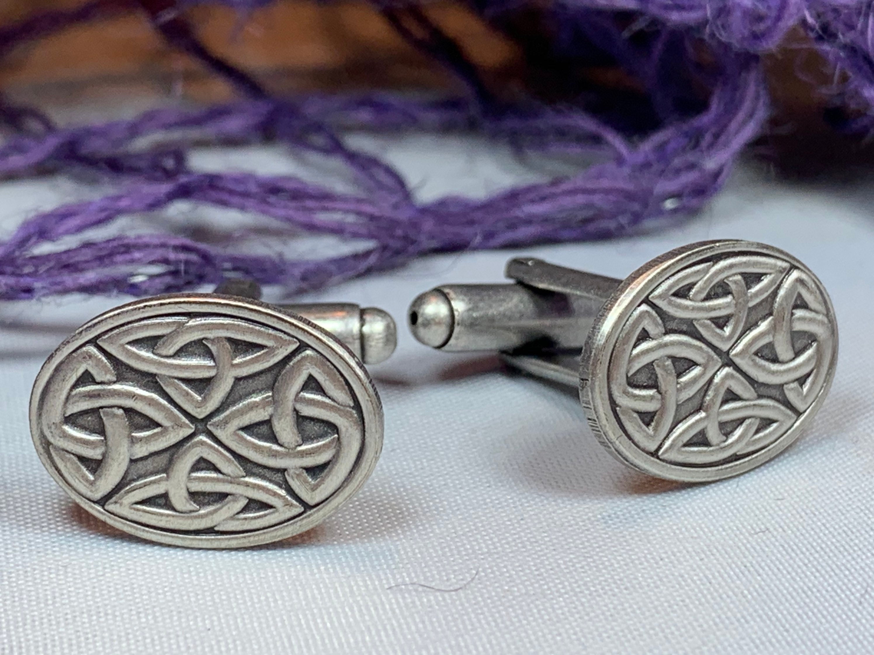Trinity Knot Cuff Links, Celtic Jewelry, Irish Jewelry, Scotland