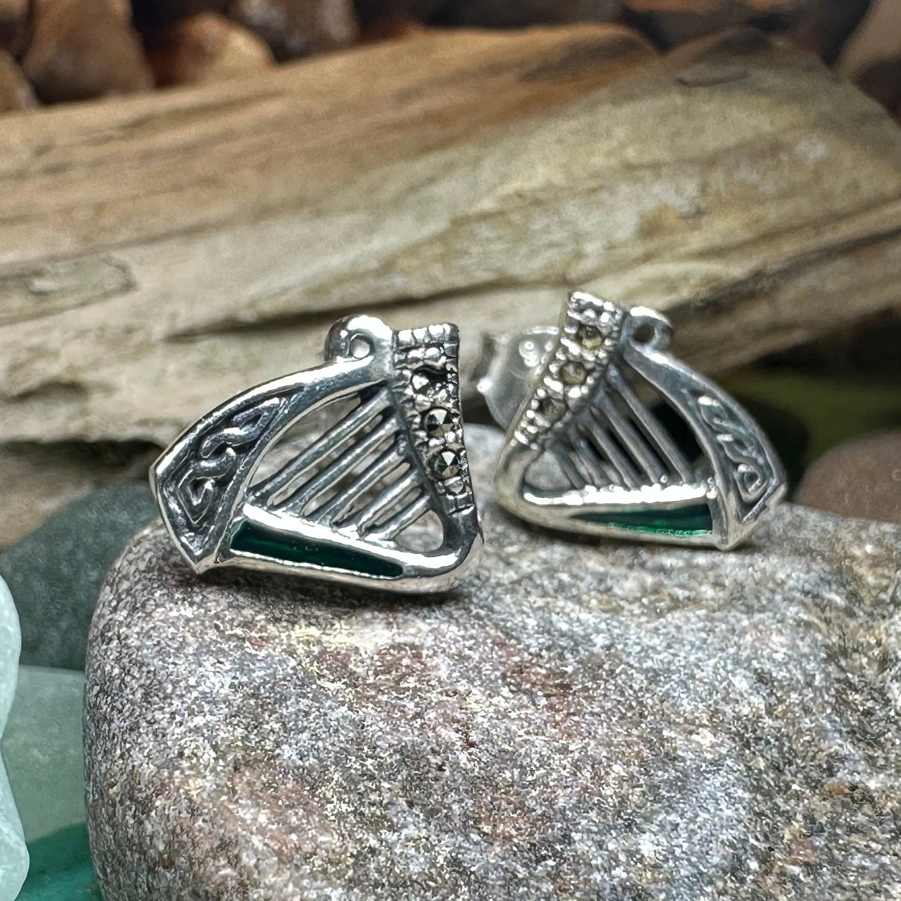 Irish harp deals earrings