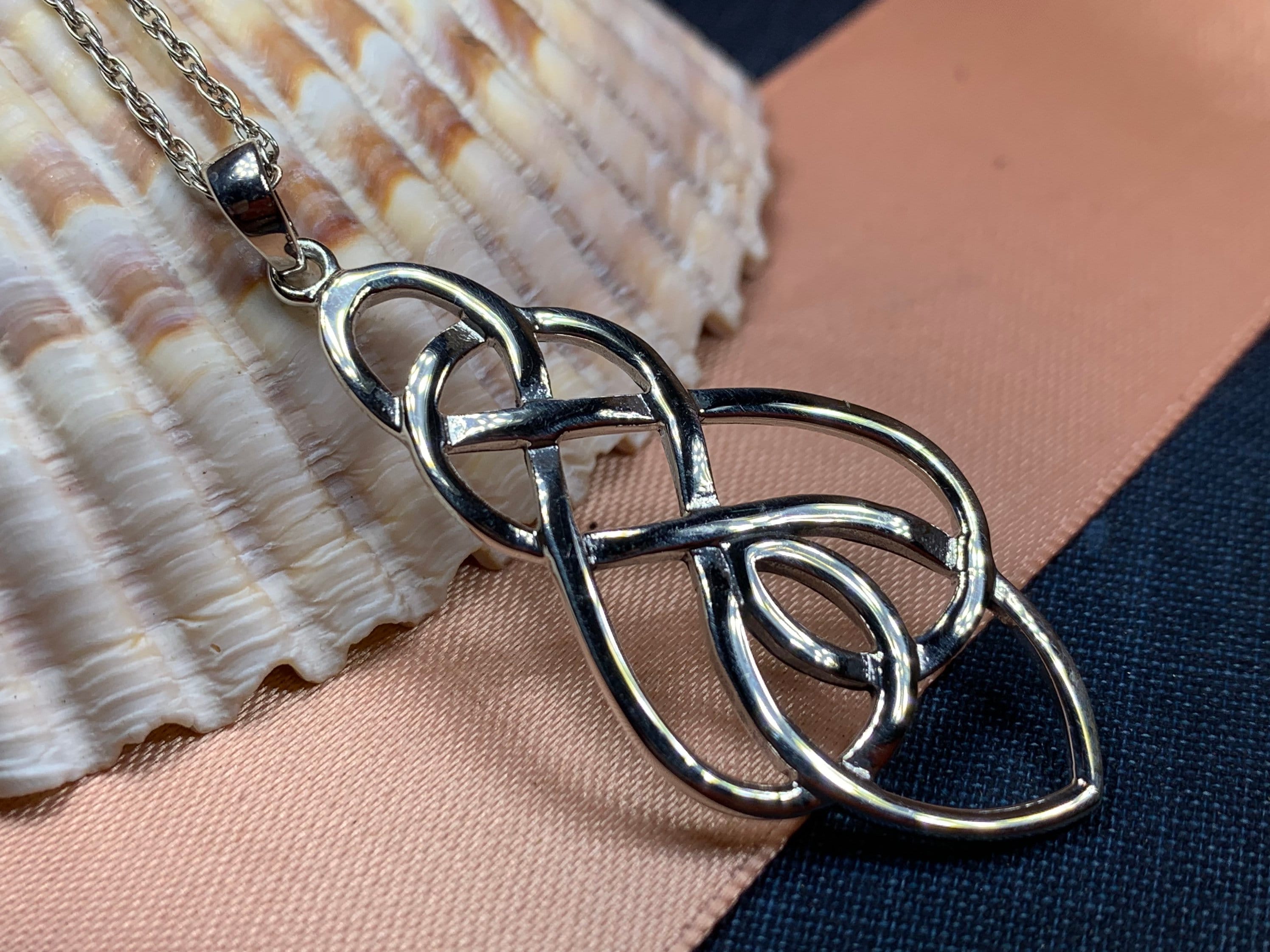 Collana nodo celtico gioielli Infinity gioielli celtici foto