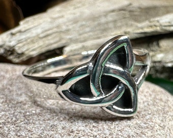 Celtic Flower Scarf Ring – Celtic Crystal Design Jewelry