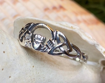 Claddagh Ring, Celtic Jewelry, Irish Jewelry, Celtic Knot Jewelry, Ireland Ring, Irish Dance Gift, Anniversary Gift, Bridal Jewelry