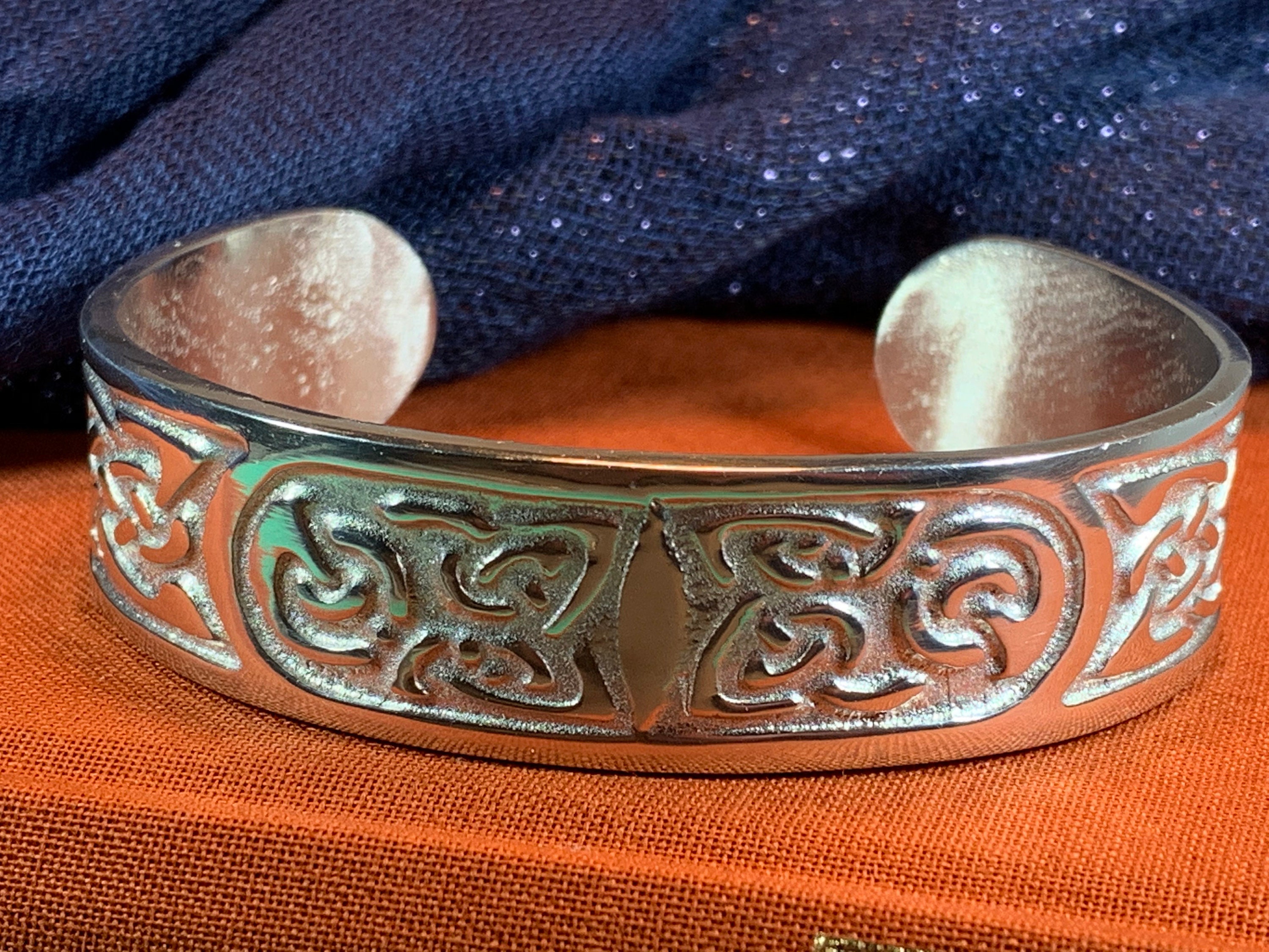 Celtic Knot Bracelet, Celtic Jewelry, Irish Jewelry, Bangle Bracelet