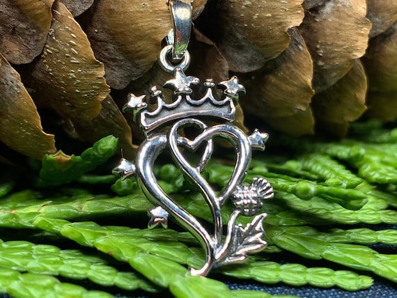 Mom Gift Girlfriend Gift Trinity Knot Jewelry Celtic Jewelry Celtic Crown Necklace Irish Jewelry Scotland Jewelry Ireland Gift