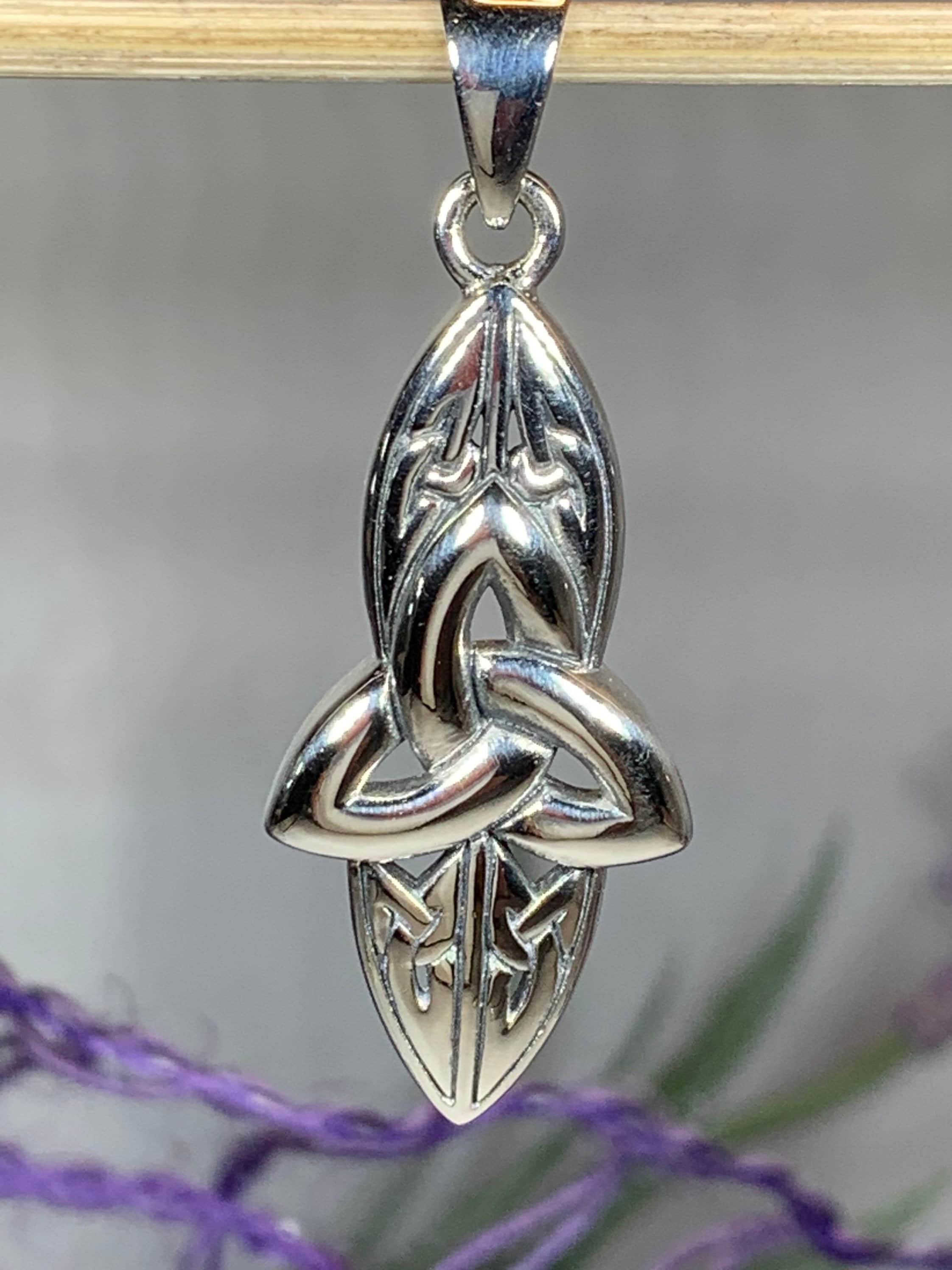 Trinity Knot Necklace, Celtic Jewelry, Irish Jewelry, Wiccan Jewelry, Triquetra Pendant