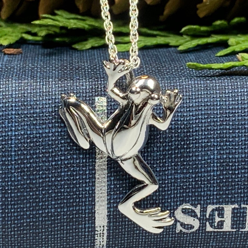 Frog Necklace Tree Frog Jewelry Nature Jewelry Animal Etsy