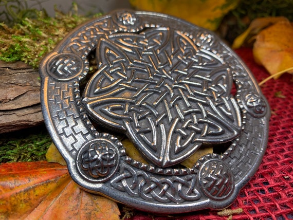 Celtic knot cheap pin