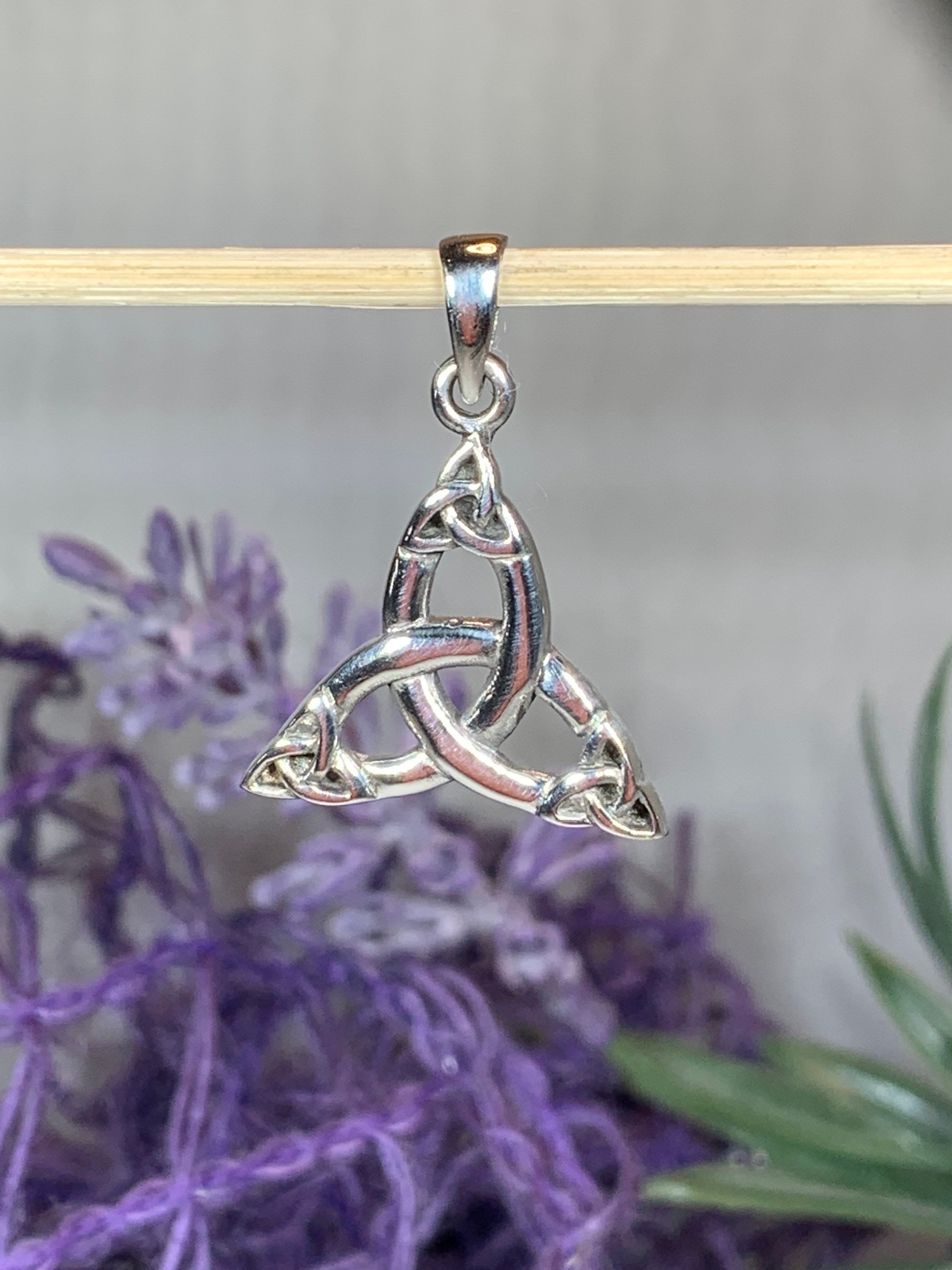 Trinity Knot Necklace, Celtic Jewelry, Irish Jewelry, Ireland Gift, Wiccan Jewelry, Pagan