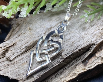 Celtic Heart Necklace, Irish Jewelry, Scottish Pendant, Bridal Jewelry, Celtic Knot Pendant, Mom Gift, Anniversary Gift, Silver Wife Gift