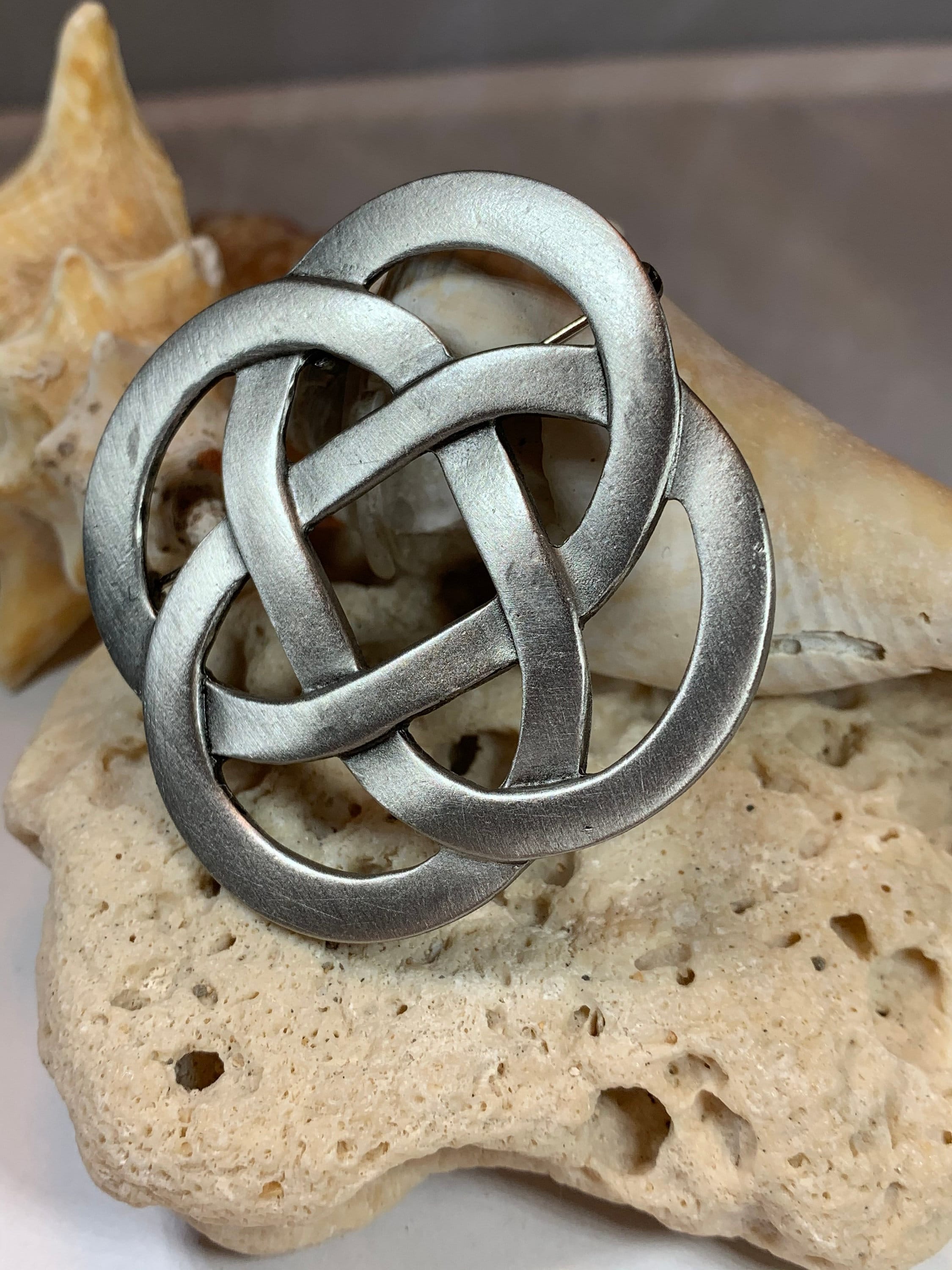 Love Knot Brooch, Celtic Jewelry, Celtic Knot Pin, Celtic Brooch