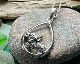 Highland Cow Necklace, Scotland Jewelry, Thistle Jewelry, Celtic Jewelry, Scottish Cow, Hairy Coo Gift, Animal Lover, Cow Jewelry, Mom Gift