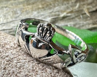 Claddagh Ring, Celtic Jewelry, Irish Jewelry, Celtic Knot Jewelry, Irish Ring, Irish Dance Gift, Anniversary Gift, Bridal Ring, Trinity Knot