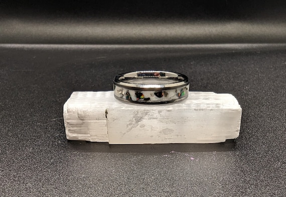 Yuri On Ice!, anillo de ópalo triturado, alianza de boda España