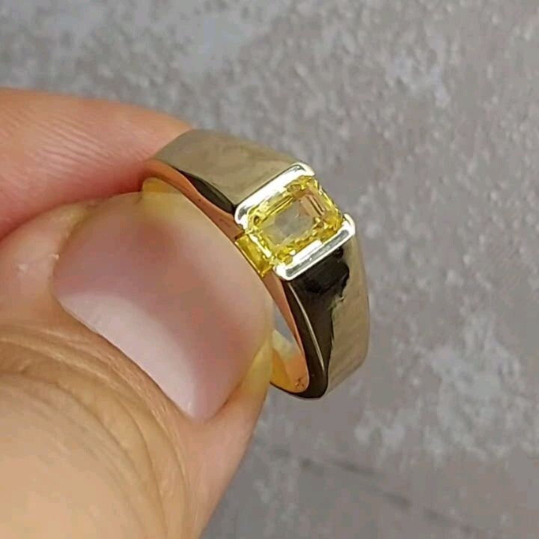 41.33 Carat Natural Yellow Sapphire Gold Men's Ring – Joseph Saidian & Sons