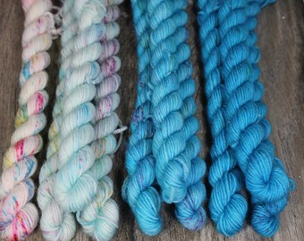 Strawberry Sorbet Sprinkles Micro Skein Fade Set Premium Sock 75/% SuperWash Merino and 25 Nylon 10 x 10g