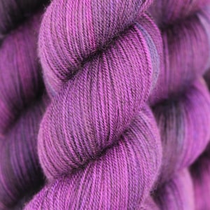 Amethyst, Sock Skein 70% Superwash Merino 20 Yak 10 Nylon 100g image 8